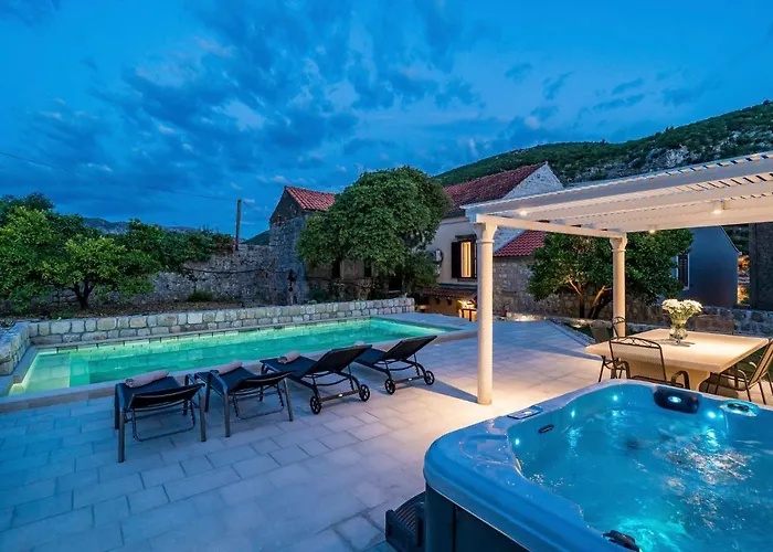 Apartment In Donje *