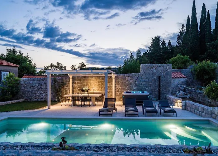 Apartment In Donje *