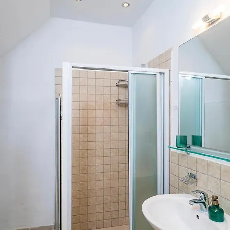 Apartment Cozy In Donje With Jacuzzi
